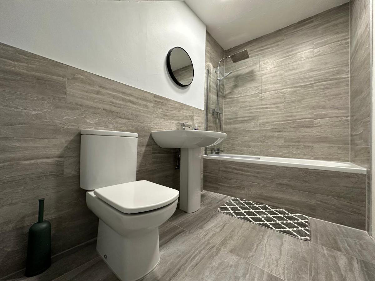 Cosy, 2 Bedroom Cottage In Guisborough Town Centre Buitenkant foto