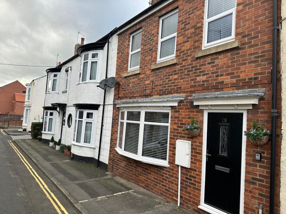Cosy, 2 Bedroom Cottage In Guisborough Town Centre Buitenkant foto